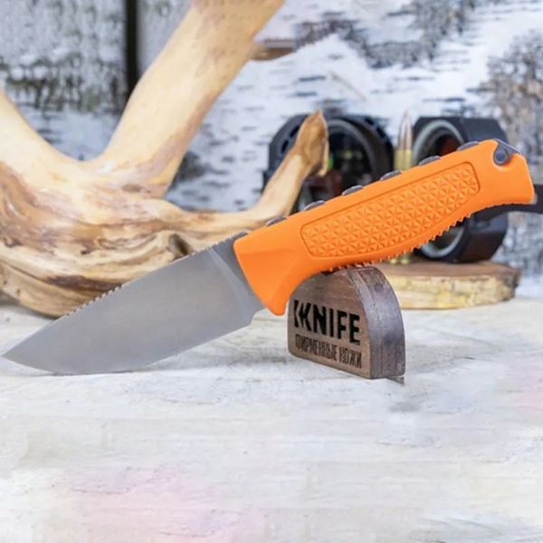 Venta al por mayor BM 15006 Steep Country Hunter Cuchillo táctico de hoja fija CPM-S30V Hoja lavada a la piedra Mango de santopreno Herramientas de supervivencia para caza al aire libre