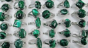 Venta al por mayor a granel 50 Uds anillo de banda estilo mixto verde Piedra Natural aleación zinc anillos Retro compromiso de boda regalo de Navidad moda