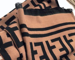 Groothandel bulk sjaals wollen sjaal in de herfst sjaals hete stijl nieuwe dubbelzijdige chaddar letters vrouwelijk temperament joker verdikking en winter warme sjaal