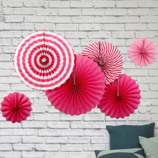 Vente en gros moins cher fan de papier fleurs 6pcs / set ventilateurs de décoration de mariage ventilateurs pliants en papier faits à la main pour les décors de festival de fenêtre de magasin de fête