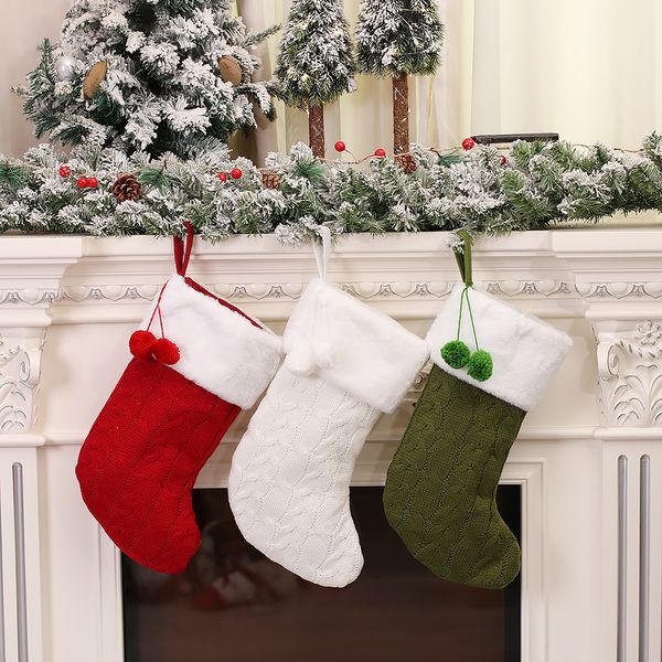 Décorations de noël en gros, chaussettes tricotées en laine rayée, gros bas blancs, chaussettes de noël de dessin animé