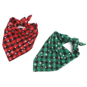 Vente en gros de Noël pour animaux flocon de neige Saliva chien serviette Cat Bandana Bibs écharpe double tissu pour les chiens Pet Triangle serviette Pet Foulard