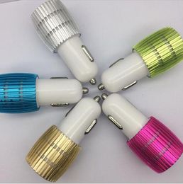 Venta al por mayor colorido LED USB cargador de coche 2 puertos 5V micro auto power dual USB adaptador de coche para iPhone Samsung teléfonos Android ZZ