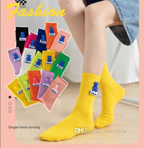 Chaussettes en coton peigné pour filles, couleur unie, Tube moyen, rayures bonbon, pour femmes, avec ours cubique sur le côté, vente en gros