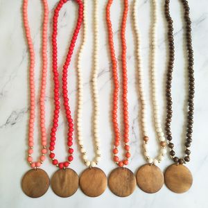 Venta al por mayor, collar de cuentas de madera personalizado creativo, accesorios colgantes de disco en blanco de 5cm