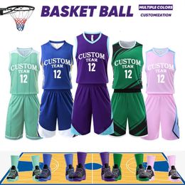 Chiffes de basket-ball personnalisées en gros USEURS BASKETBALL HESTRIEURS 100% Polyester Kids Basketball Shirts Uniforms for Mens 240521