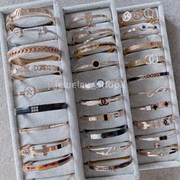 Gouden armband vrouw designer sieraden groothandel titanium stalen armband paar sieraden met schroevendraaier armbanden ontwerper voor vrouwen mannen nagelarmband jewlery