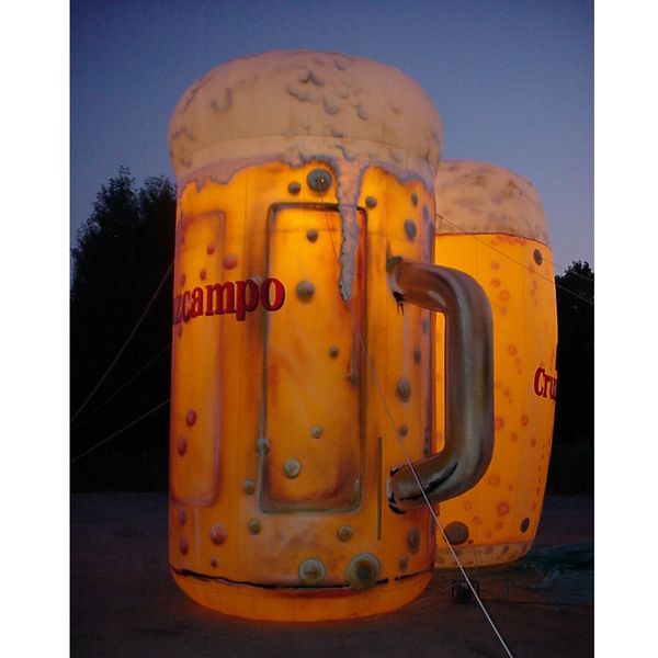 wholesale Botella de cerveza inflable gigante hecha a medida de 3 mH y 10 pies de alto, taza de cervezas de vidrio, globo de aire, decoración, juguetes, deporte para publicidad