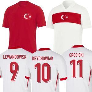 Jerseys de football Turquie 24-25 Jersey de football de qualité thaïlandaise personnalisée Yakuda 10 Calhanoglu 4 Soyuncu 7 Under 6 Tufan 13 Meras 5 Yokuslu 3 Demiral 20 Kabak 14 Tekdemir