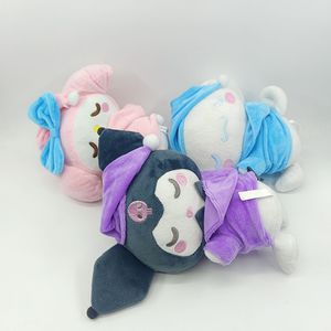 Venta al por mayor Linda posición para dormir Kuromi Melody Cinnamoroll juguetes de peluche juegos para niños Playmate regalos de vacaciones