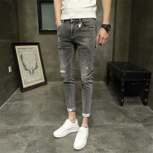 Groothandel denim jeans heren slanke voeten casual broek trend Koreaanse wilde broek gekrast gaten enkel lengte bedelaar jeans 201128