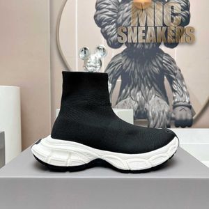 Groothandel designer 3xl Sock Shoes Fashion Retros Men Women Ademen Platform Sneaker Zwart Wit Mesh Stretch Sport Casual schoen Outdoor