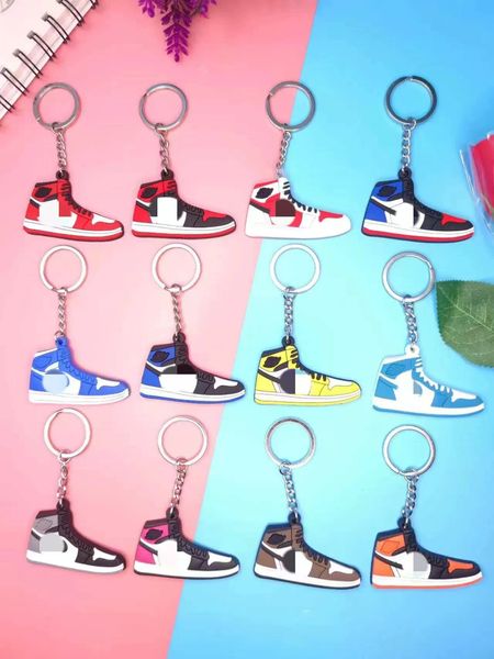 Designer en gros Mini silicone sneaker porte-clés Hommes Femmes Enfants Porte-clés Cadeau Chaussure porte-clés Chaîne d'embrayage Porte-clés de chaussure de basket-ball