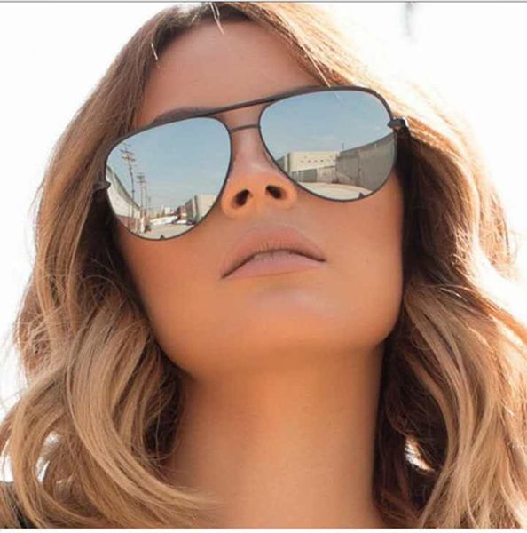 Lunettes de soleil de gros-designers femmes lunettes de soleil couleur film métal cool lunettes de soleil vacances voyage vélo lunettes de soleil 8 couleur