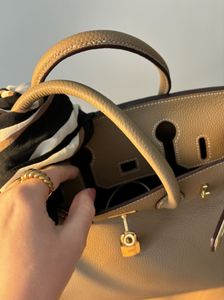 Sacs de gros designers Nouveaux sacs à bandoulière crossbody messager Messenger Classic Purse en cuir réel