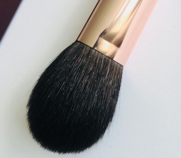 Vente en gros DHL CHARLOTTE T Bronzer Brush Brand New in Box (Poils super doux) Blusher Face Brushes Foundation / poudre