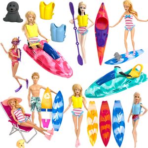 Venta al por mayor de ropa para muñecas, accesorios de playa, tabla de surf, Kayak, lancha motora, traje de baño de verano, juguete divertido para niña americana