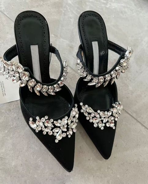 Vente en gros Femmes élégantes Lurum Satin Sandales Chaussures Mules ornées de cristaux Lady Talons hauts Mariage, Fête, Robe, Soirée Lady Pantoufles Grande Taille 43 avec boîte