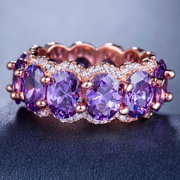 Venta al por mayor-Euroamericana Estilo de ventas calientes Lujoso anillo de oro rosa chapado en anillo con joyería de anillo de dama de circón