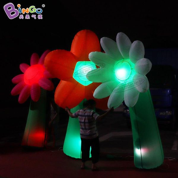 wholesale Artesanía exquisita flores inflables decorativas agregar luces led juguetes deportes inflación plantas artificiales para decoración de eventos de fiesta