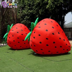 Groothandel Fabriek Direct 6mH (20ft) Reclame Opblaasbare Aardbei Modellen Cartoon Fruit Ballonnen Voor Outdoor Decoratie Met Luchtblazer Speelgoed Sport