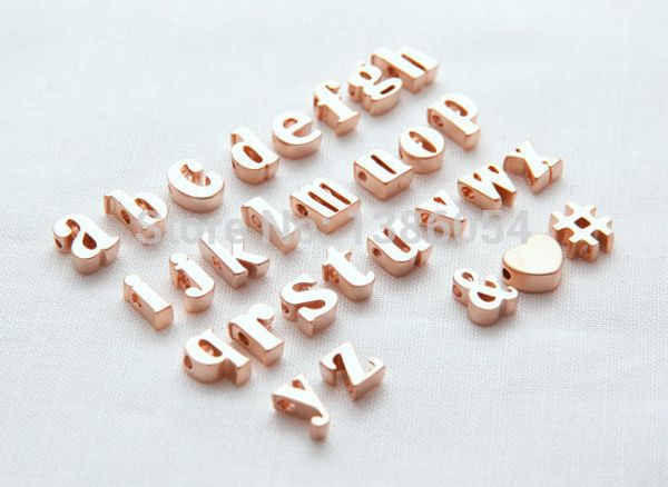 Breloque en gros-usine en gros AZ lettres de l'alphabet en or rose, esperluette coeur initiale pour collier, collier / bracelet DIY