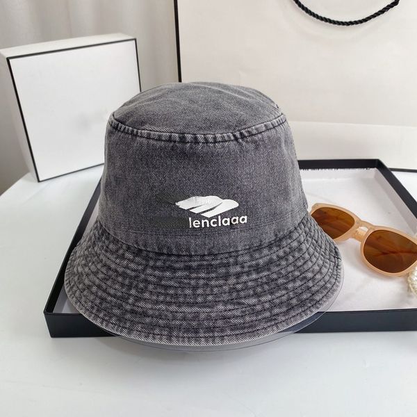 Venta al por mayor Moda Denim Material Designer Bucket Hats Travel Street Photo Letter Bordado Sombreros de ala ancha