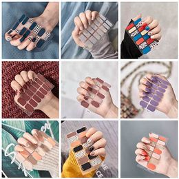Vente en gros Mode Nail Art Stickers Coloré Or Estampage 3D Nail Autocollants pour Femmes Filles Nail Art Outils pour Salon