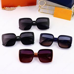 Vente en gros Mode Lunettes de soleil Plage Conduite Lunettes de soleil Shopping Vintage Lunettes De Luxe Eye Glass Top Designers Lunettes De Haute Qualité 4 Couleurs