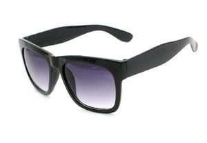 Gros-Film lunettes de soleil réfléchissantes tendance personnalité lunettes de soleil marée lunettes couleur film lunettes de soleil réfléchissantes pour cadeau