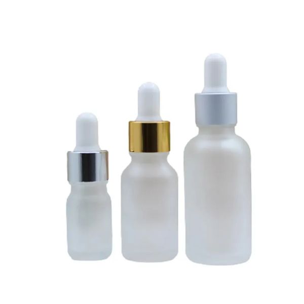 Flacon compte-gouttes en verre givré en gros Couvercle en or argenté Couvercle en caoutchouc blanc Conteneur d'emballage cosmétique vide Flacons d'huile essentielle 5 ml 10 ml 15 ml 20 ml 30 ml 50 ml 100 ml