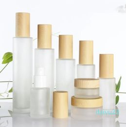 wholesale Bouteille de pot cosmétique en verre dépoli pour le visage Pot de crème Lotion Bouteilles à pompe avec couvercles en plastique imitation bambou