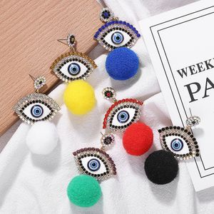 Groothandel - grappige speciale ontwerper overdreven schattige mooie diamant strass oogbont bal kwastje oorbellen sieraden voor vrouw