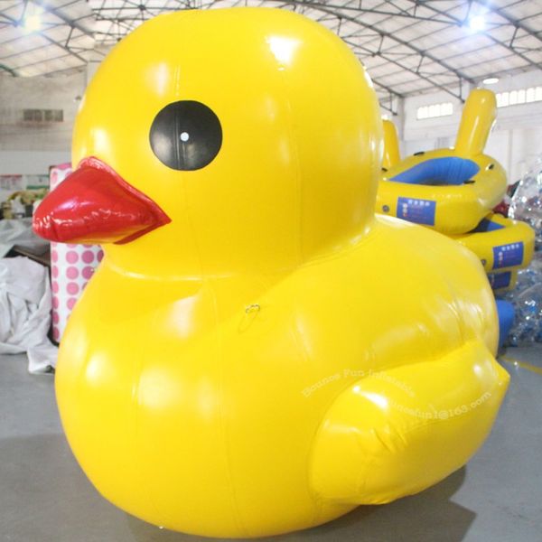 wholesale Canard jaune gonflable géant eau de qualité supérieure utilisée grand jouet de dessin animé en caoutchouc fixe flottant pour la promotion