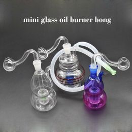 Tuyaux d'eau de bong de brûleur à mazout en verre en gros avec tube de silicone de tuyau de brûleur à mazout en verre Pyrex épais de 10 mm pour outils de fumage Bong portatif de cendrier