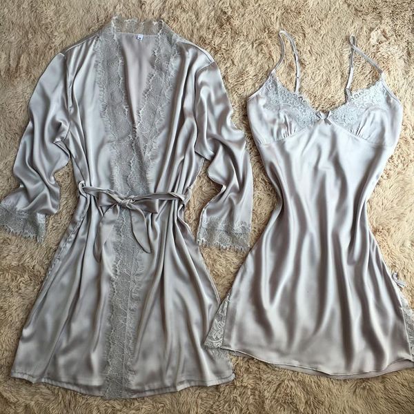 Vêtements de nuit pour femmes en gros - Robes de satin de style gris pour femmes robe pyjama sexy avec ceinture peignoirs à manches longues chemise de nuit d'été M L XL