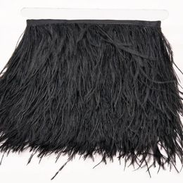 En gros de haute qualité 10yards 10-15cm ruban de plumes autruche Plumes autruche Trigs Vêtements franges décoration Plume Trime Diy 231227