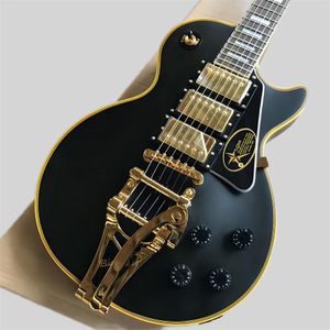 Boutique personnalisée de haute qualité de haute qualité Black Electric Guitar Rosewood Finger.Golden Hardware, Golden Jazz 3 Pickup 1959