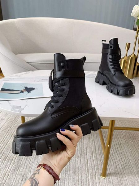 ¡Botas de mujer de invierno de alta calidad al por mayor! Botas térmicas de lana con bolsillo de moda, botines clásicos con plataforma de muffin Martin, motocicleta