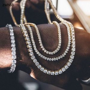 Bijoux hip hop en gros mode Iced Out 18k Gold Silver plaqué en laiton Zircon Diamond Tennis Chain CZ Collier pour hommes Femmes