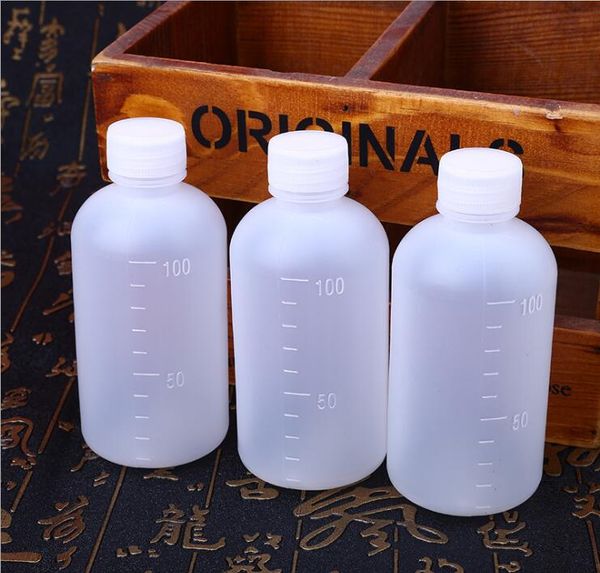 Vente en gros de nouvelles bouteilles d'emballage en plastique translucide de 100 ml, bouteille à joint vide avec bouteille de sous-emballage à échelle