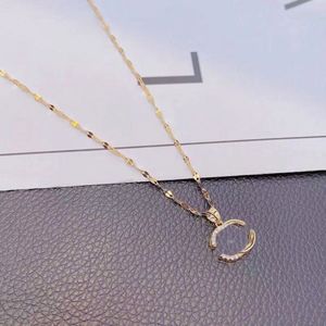 En gros Hot Styles 18K Plaqué Or Pendentif Colliers Designer De Luxe Marque Lettre Titane Acier Collier Ras Du Cou Chaîne Cadeau De Mariage De Noël