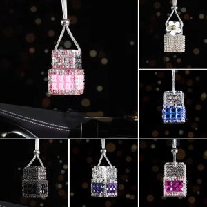 wholesale Pendentif de parfum de pièce de forage monté sur une bouteille de parfum de diamant innovante avec corde de suspension pour désodorisant de décorations de voiture LL