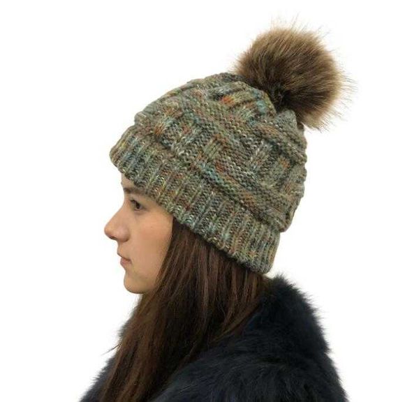 wholesale Gorro de lana de tejer acrílico Faux Fur Pom Pom Ball hat adulto invierno cálido mezcla hilo sombrero deporte al aire libre capó sombreros