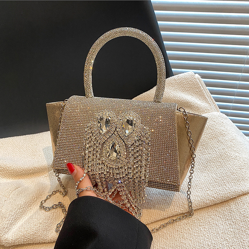 wholesale ladies shoulder bags 3 colors this year's popular diamond-encrusted dinner bag street trend tassel handbag sweet stereotypes leather handbags 13099#
