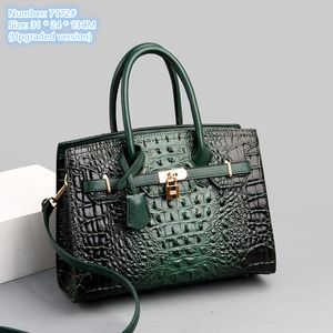 Sac à bandoulière en gros de 8 couleurs Amosphère élégante Amosphère en cuir en relief en relief Grand Crocodile Fashion Tote Sac Gold Boucle Tendelle Sacs à main 7172 #