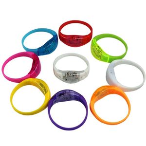 Groothandel LED knipperende polsband polsband vocie controle armband geluid geactiveerde gloedarmband voor feestclubs concerten