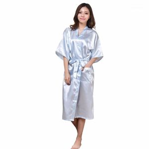 Ropa de dormir para mujer Venta al por mayor- Light Blue Lady Sexy Kimono Bata de baño Camisones Mujeres chinas Bata de rayón de seda Pijamas Talla S M L XL XXL XXXL N