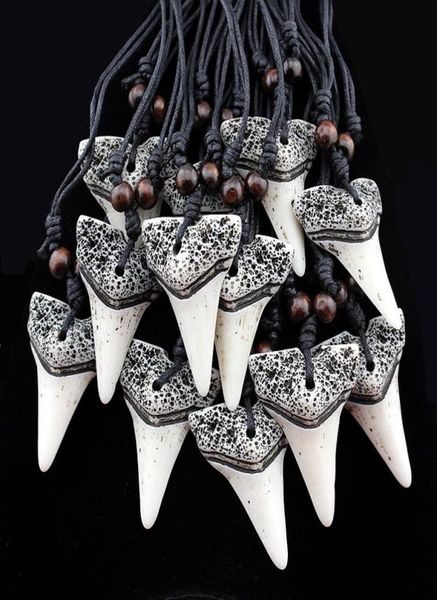 Lot de 12 breloques Imitation os de Yak, sculpture de dents, pendentifs en perles de bois, colliers amulette, cadeaux, vente en gros, MN1587951937