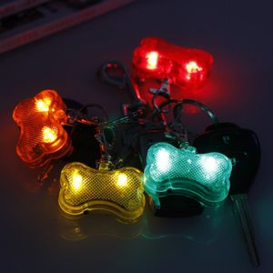 Bone Style Hond Knipperende Clip op Kraag LED Light Charm ID-tag Flash of Glow Modes 8 kleuren 100 stuks op voorraad